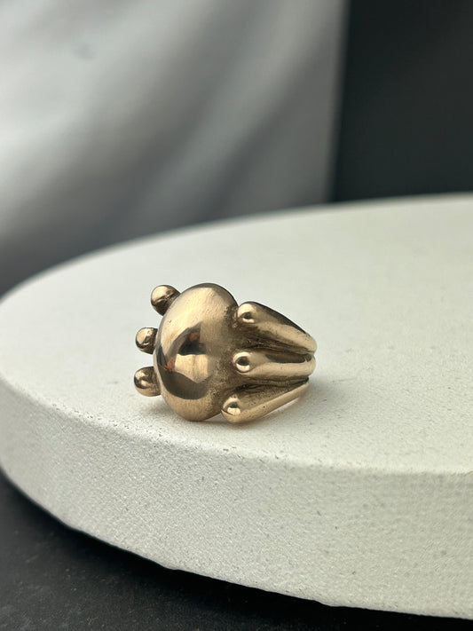 Oval Statement Ring Framed by 6 Circles