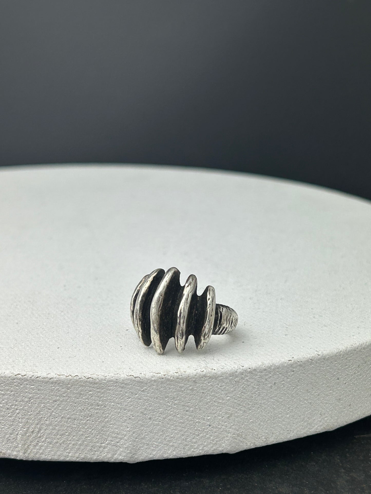 Five Walls Ring