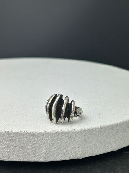 Five Walls Ring